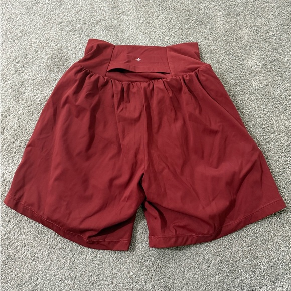 HALARA High-Waisted Shorts - Picture 4 of 4